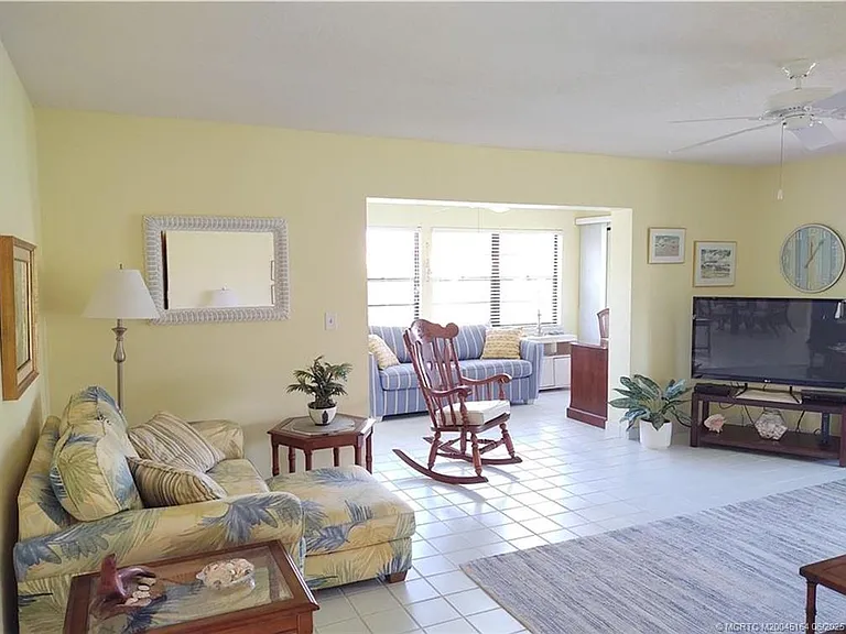 SE Sea Island Way — Photo 15