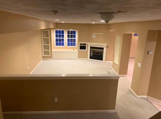 318 Cherry Hill Rd, Johnston, RI 02919