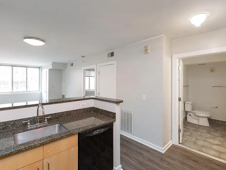 1000 New Jersey Ave SE #316 — Photo 12
