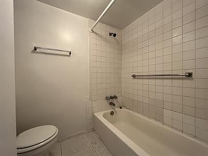 4th image of 4304 NW 9th Ave #3-1-146