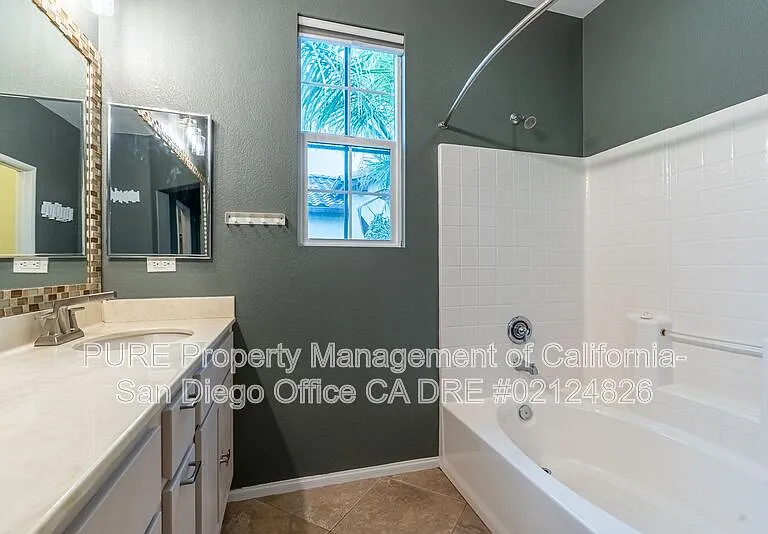 1658 El Raval Way #2 — Photo 13