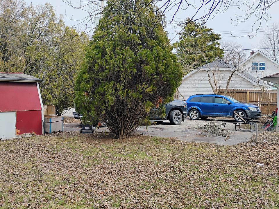 2nd image of 174 N 5th St