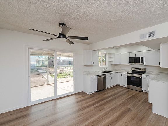 4th image of 2822 Lillie Avenue