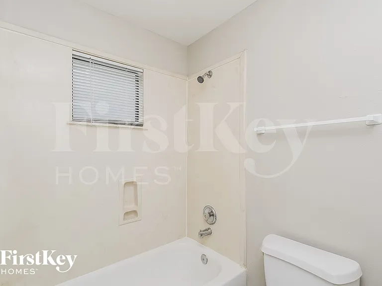 2920 La Estancia Ln — Photo 17
