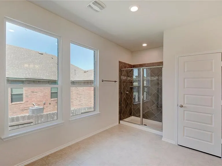 3105 Maurine Dr — Photo 21