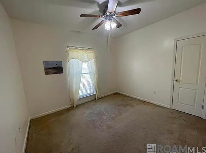 218 Edgehaven Dr — Photo 8