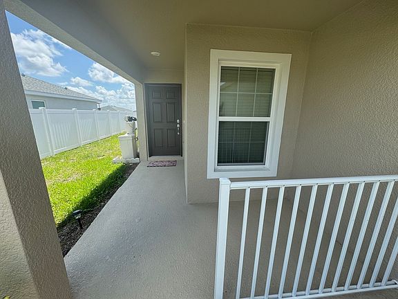 2nd image of 4429 Hummingbird Ln