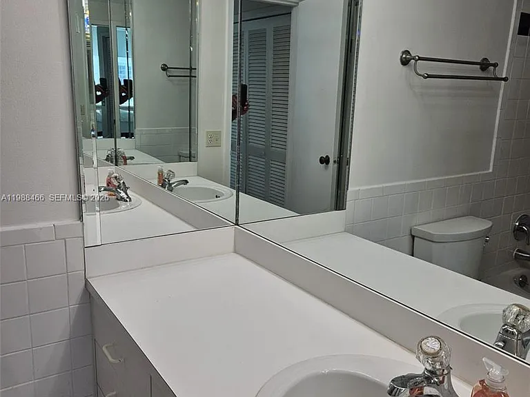 3505 S Ocean Dr #804 — Photo 14