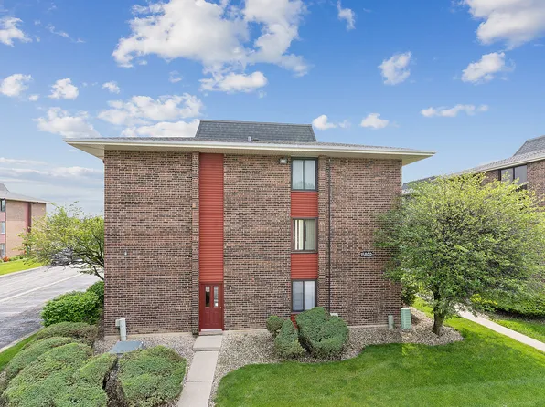 15800 Terrace Dr Unit R03, Oak Forest, IL 60452