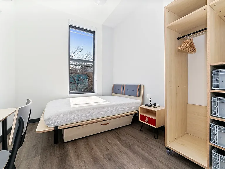 165 N 5th St #301 — Photo 13
