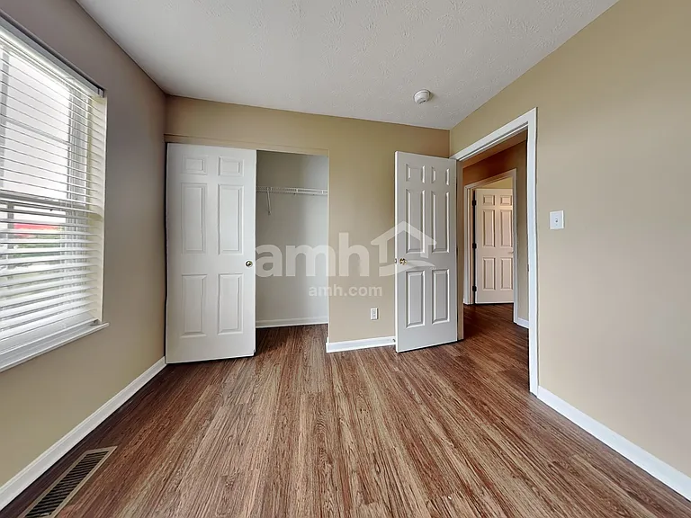 936 Hathaway Dr — Photo 18