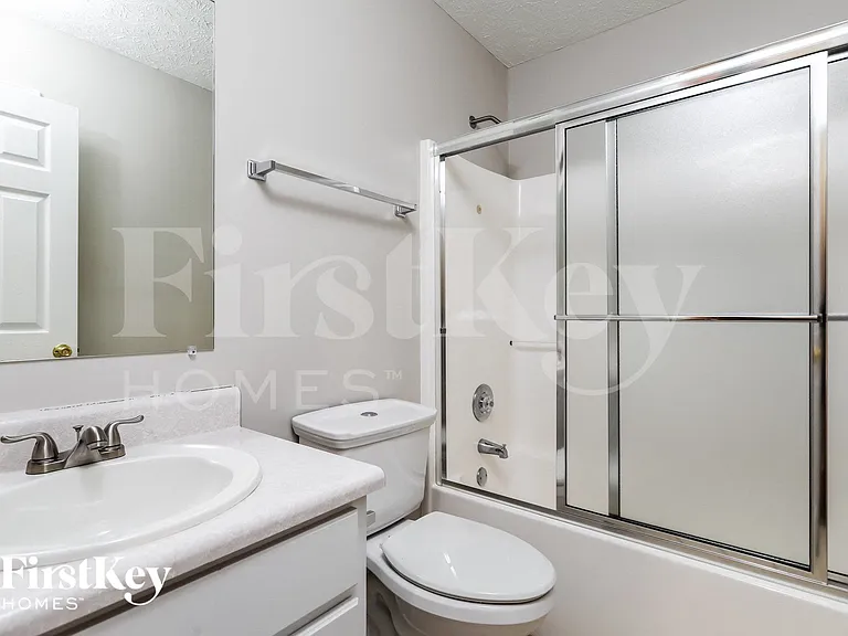 241 Ryan Rd — Photo 13
