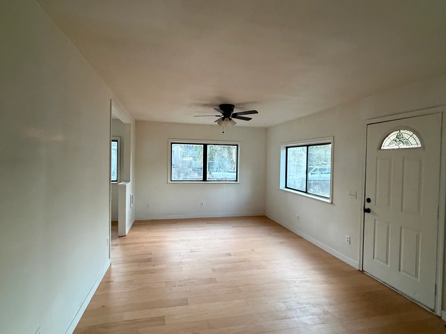 2 bed, 1060 sqft, $2,000 — Photo 3