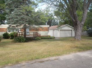 7710 3rd St, Thompsonville, MI 49683