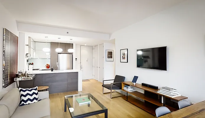 Sold by Modern Spaces | media 4