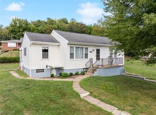 1257 Maple Ave, Bellaire, OH 43906