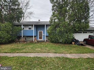 8 Heathglen Rd, Middletown, PA 17057