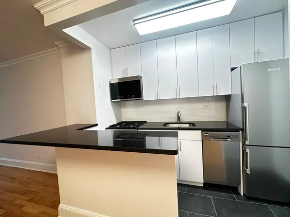 442 West 57th Street image 1 of 10