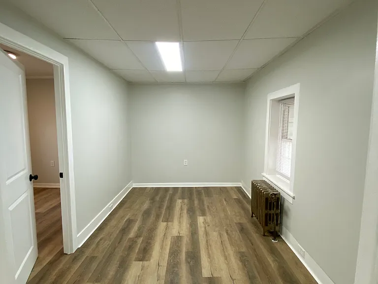 50 N Railroad St #7 — Photo 8