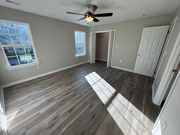 5th image of 147 Waddell Cir #149