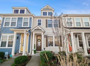 2806 Bedford Green Dr #102, Raleigh, NC 27604