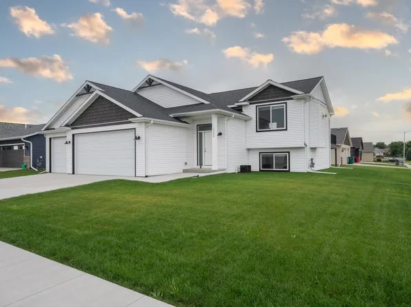 1306 12th St NW, Kasson, MN 55944