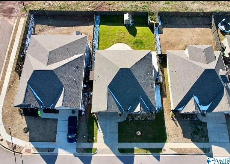 102 James Parcus Cir — Photo 3