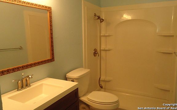 3rd image of 5759 Bienville Dr