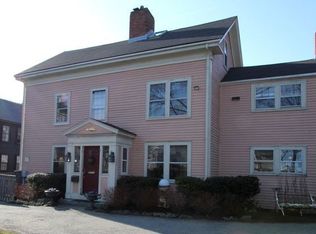 24 State St, Marblehead, MA 01945