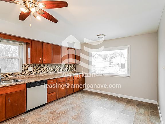 46485_005_kitchen_5.jpg