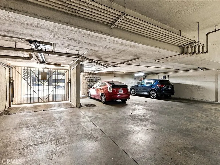 703 Locust St #1 — Photo 24