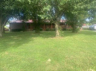 720 Carey Rd S, Hartsville, TN 37074