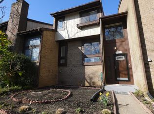 8511 Jenner Ct, Springfield, VA 22153