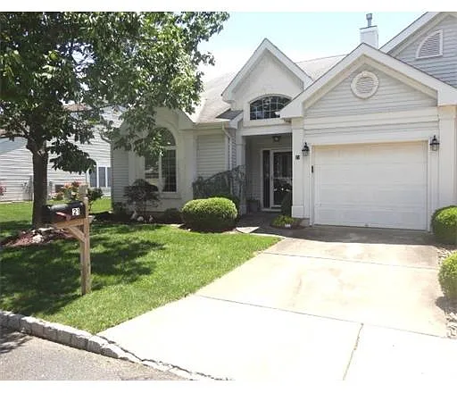21 Wellfleet St photo 1
