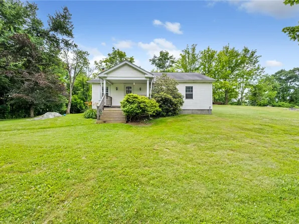 242 Kusch Rd, Scenery Hill, PA 15360
