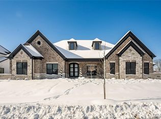 724 Silver Buck Ln, Chesterfield, MO 63005