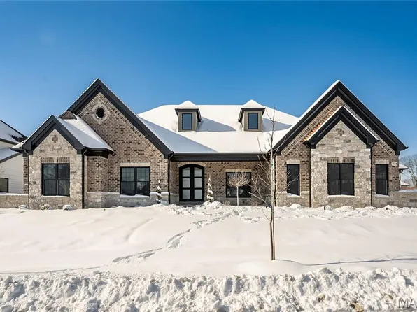 724 Silver Buck Ln, Chesterfield, MO 63005