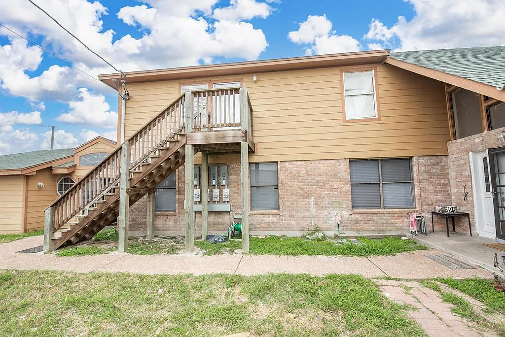 Building Photo - 4107 Highway 35 S #2