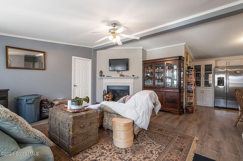 4th image of 288 Parsons Road