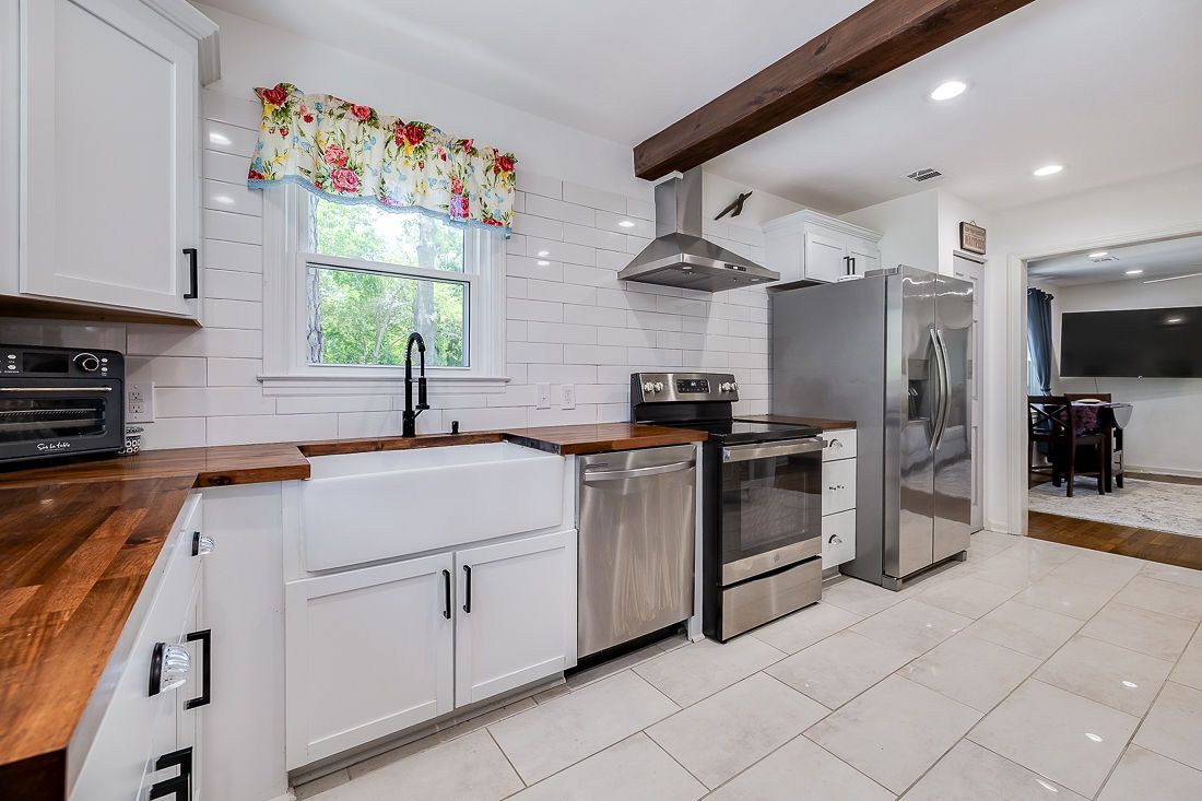 next background image