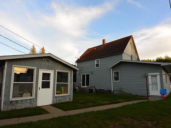 2nd image of 304 9th St NW