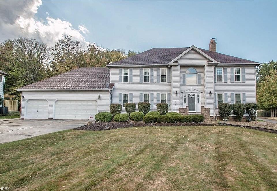1st image of 580 Williamsburg Dr