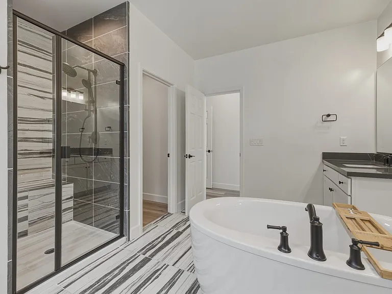4065 Maddy Ave — Photo 31