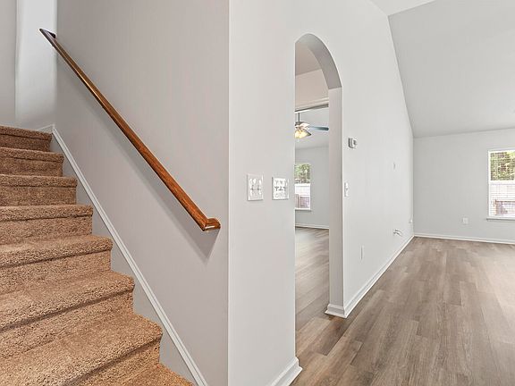 4th image of 7743 Desoto Dr
