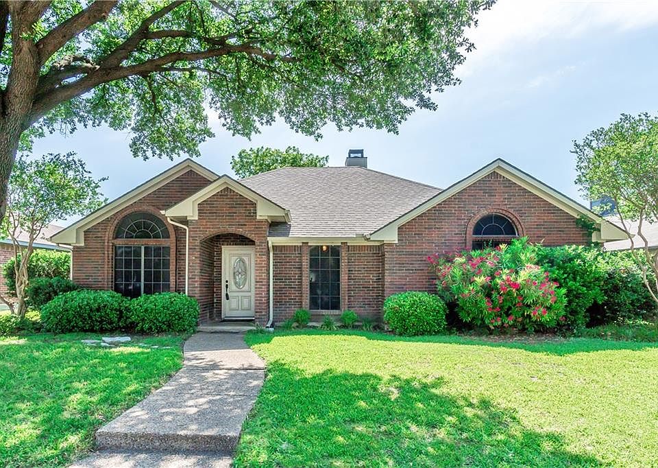 1st image of 426 N Winding Oaks Dr