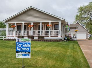 3220 NE Aurora Ave, Des Moines, IA 50317