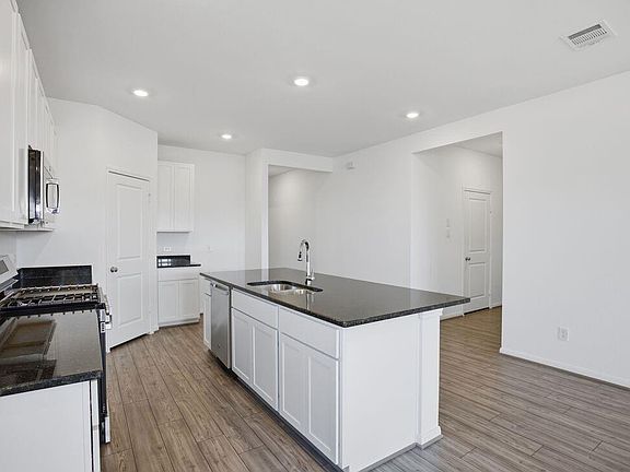 4th image of 21847 Honey Scent Ln