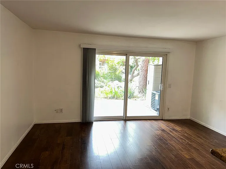 7101 Farralone Ave #142 — Photo 6