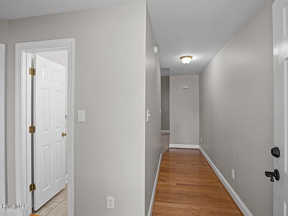 5th image of 4123 River Chase Drive