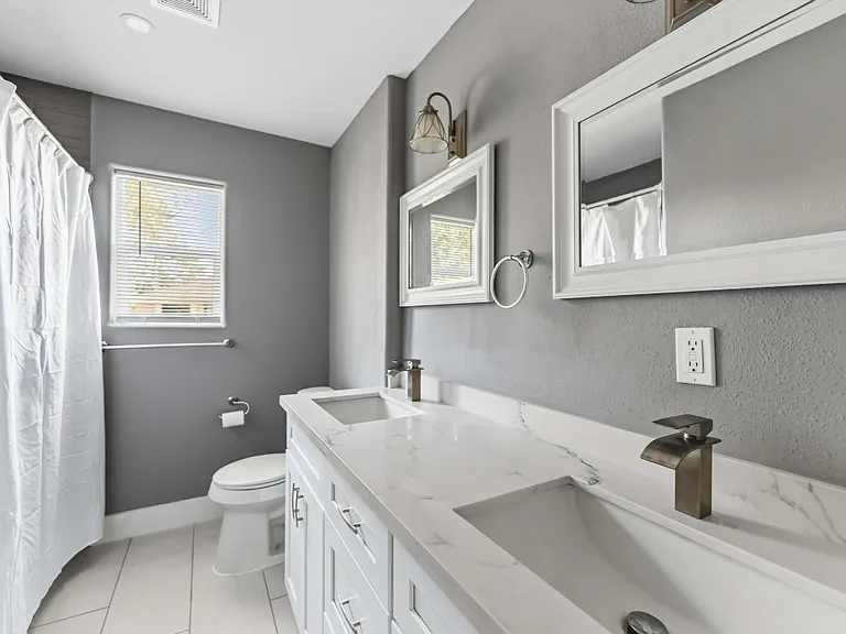3923 Hickok Ln — Photo 10